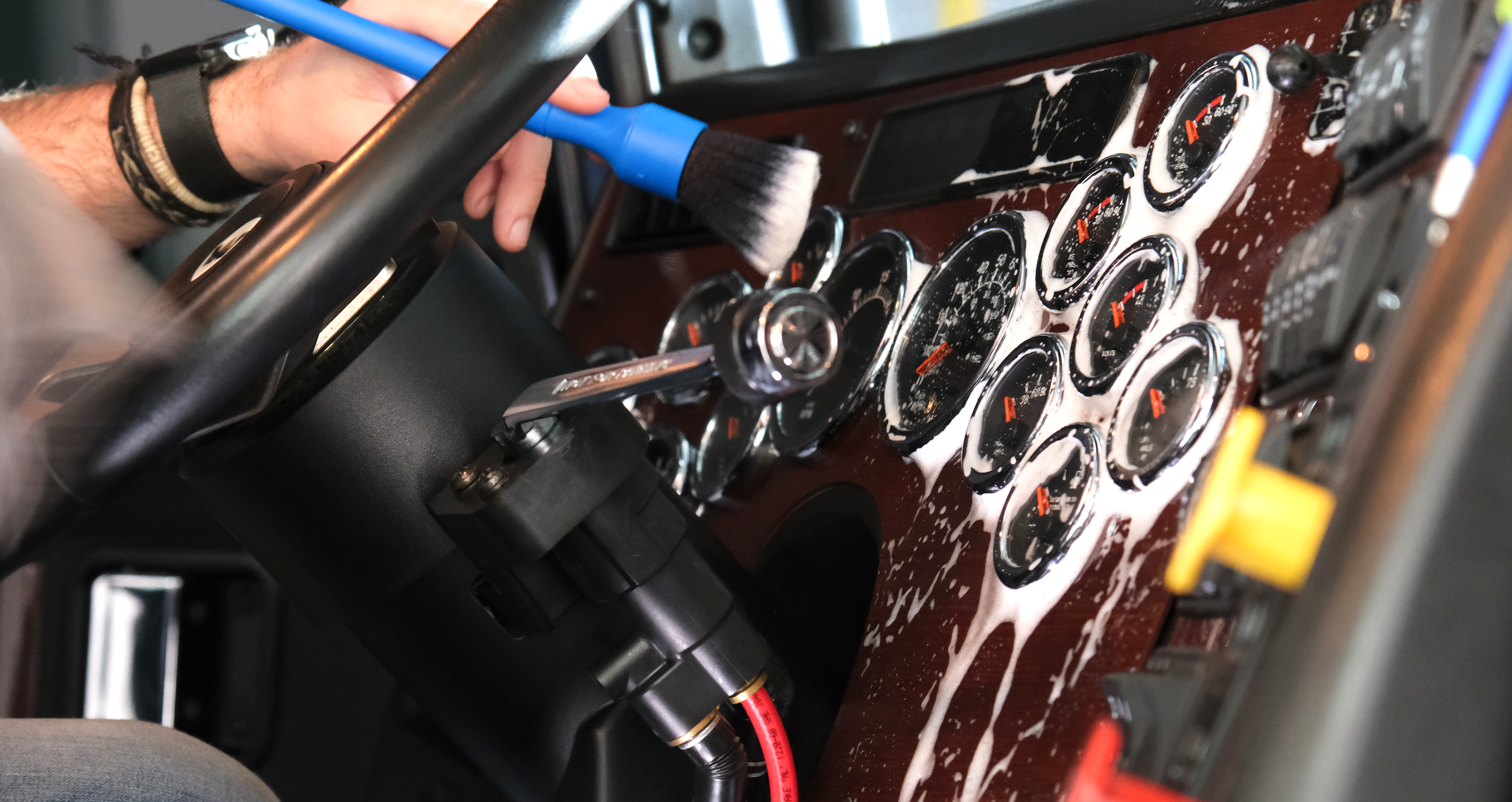 Glass: Multipurpose Glass + Surface Cleaner - Chem-X