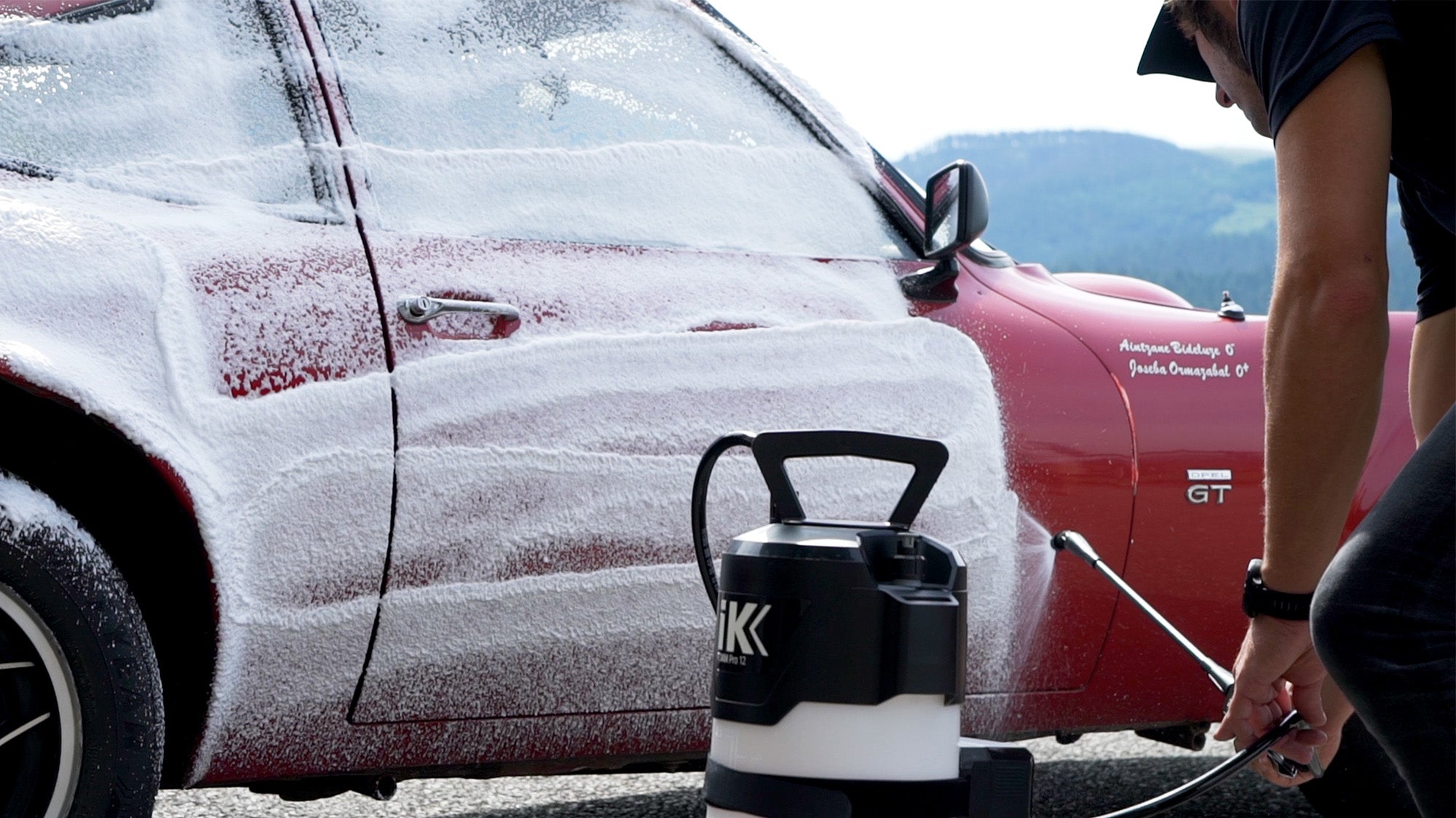 iK E Foam Pro 12 with Battery Powered Air Compressor - Chem-X